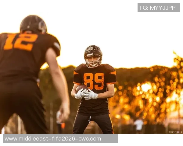 橄榄球的激情与战术魅力远超足球比赛的精彩程度与观赏性